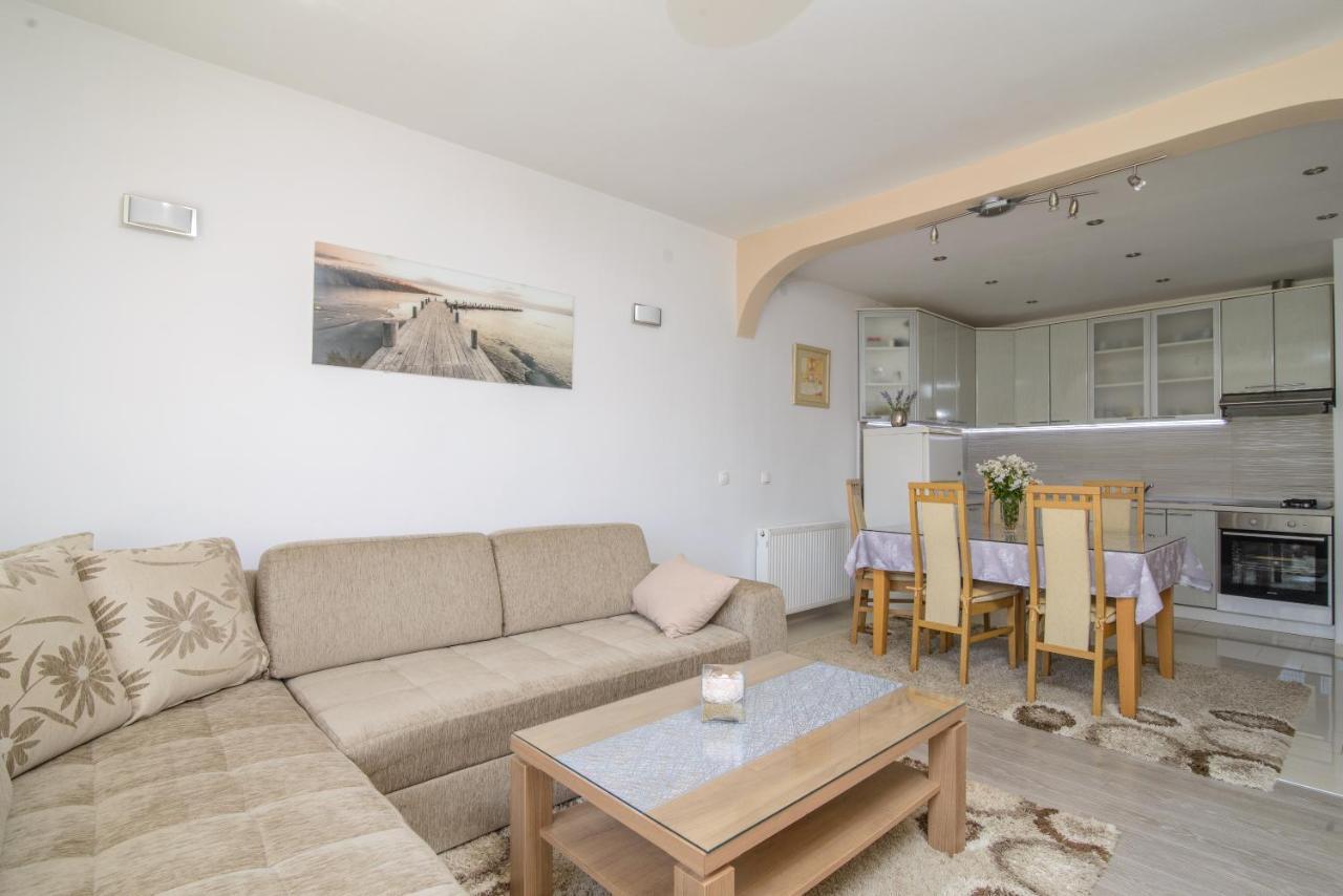 Apartments Tonka Trogir Exterior foto