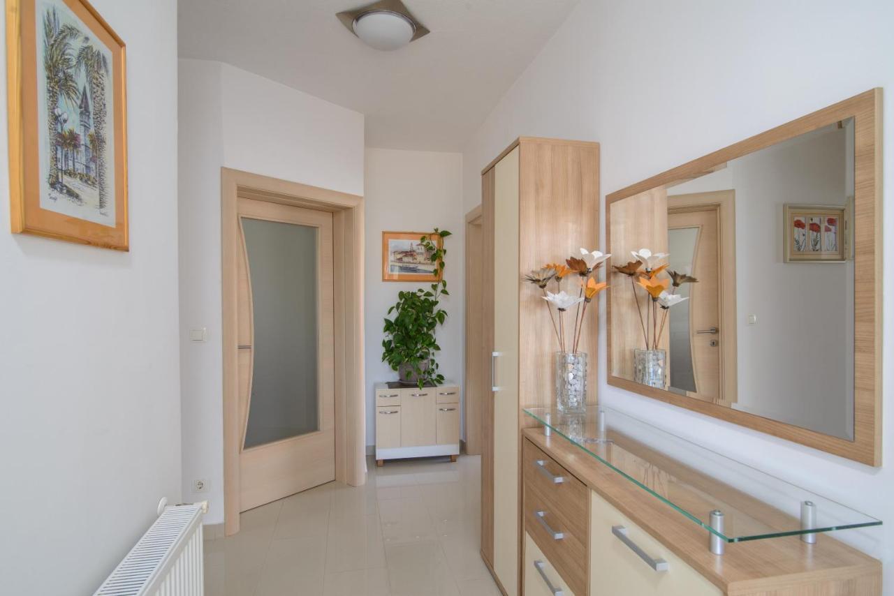 Apartments Tonka Trogir Exterior foto